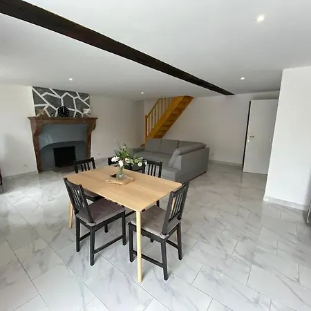 Maison Entiere بيت للعطل