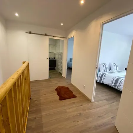 Maison Entiere بيت للعطل